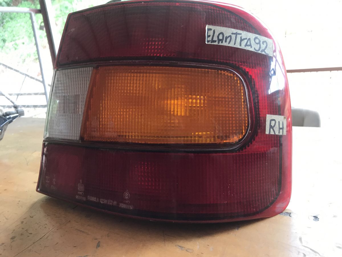 Stop Trasero Elantra 92